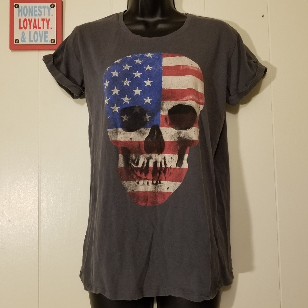 Cotton On USA American Flag Skull Cuffed Sleeve Shirt Oversized TShirt Small
